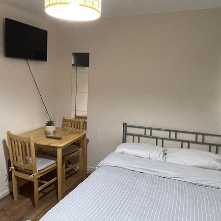 Comfortable Double Room Londres Exterior foto